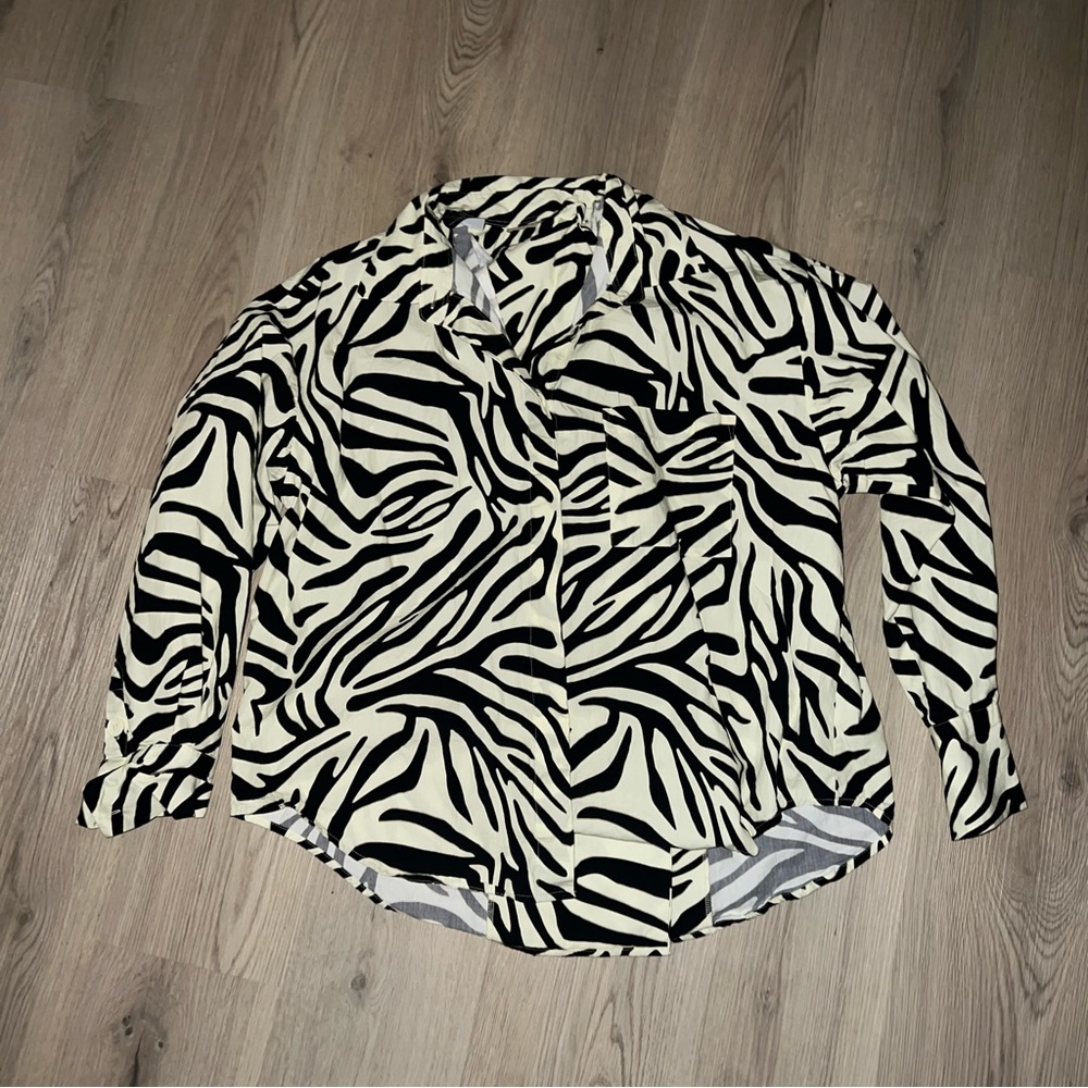 ASOS DESIGN Zebra Print Oversized Shirt Open Back Cutout Cotton Size 8- 10
